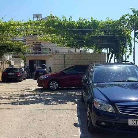 Juric Apartamento Čelina